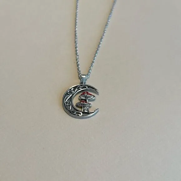 Mushroom necklace M896 - Picture 3 of 4